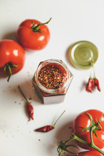 scharfe vegane bbq grillsauce