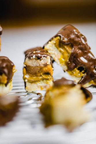 roh-vegane-marzipan-pistazien-schnitten
