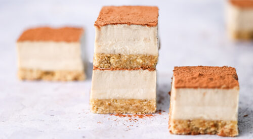 No bake Tiramisu Bars gestapelt