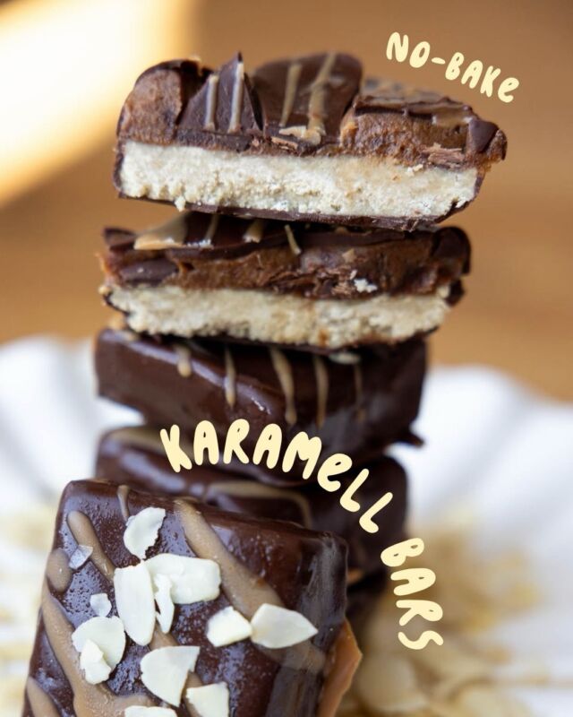 NO-BAKE PROTEIN KARAMELL BARS 😍🍫
Schmecken wie ein kleines Karamell-Dessert — nur vegan, proteinreich & ohne Backen 🙌

Perfekt als Meal Prep Snack oder wenn die Lust auf Süßes kommt. 

Speicher dir das Rezept unbedingt ab. Und schick es an jemanden, der Karamell liebt. 

Bei @mpreis_at in der App & online findet ihr übrigens auch noch viele weitere No-Bake Ideen von mir. ♥️

#nobakerecipe #proteinbars #veganerezepte #gesundnaschen #mealprepideas